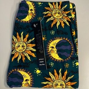 Leggings Celestial Sun Moon Stars Astrology Boho Gypsy Cute Buttery Soft NWT